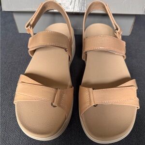 Vionic Women's Sunrise Nuala Adjustable Platform Sandal - size 11 NIB